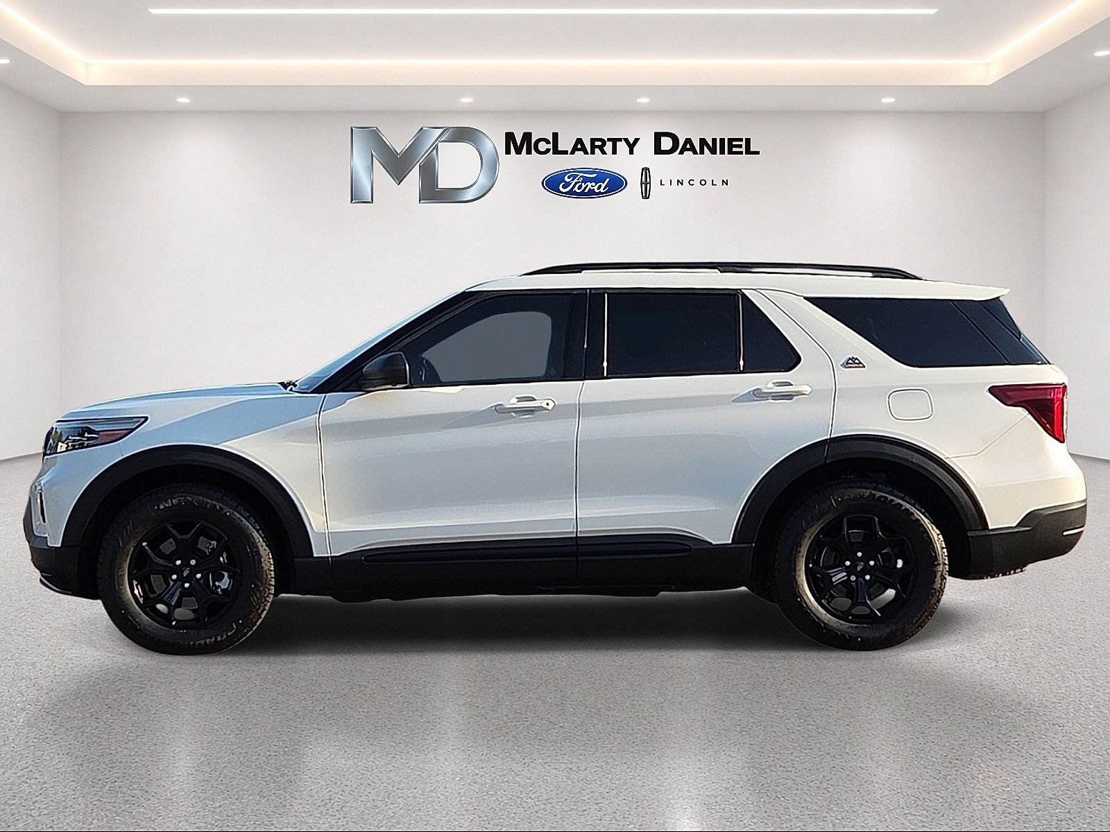 Used 2022 Ford Explorer Timberline AWD/4WD image 3