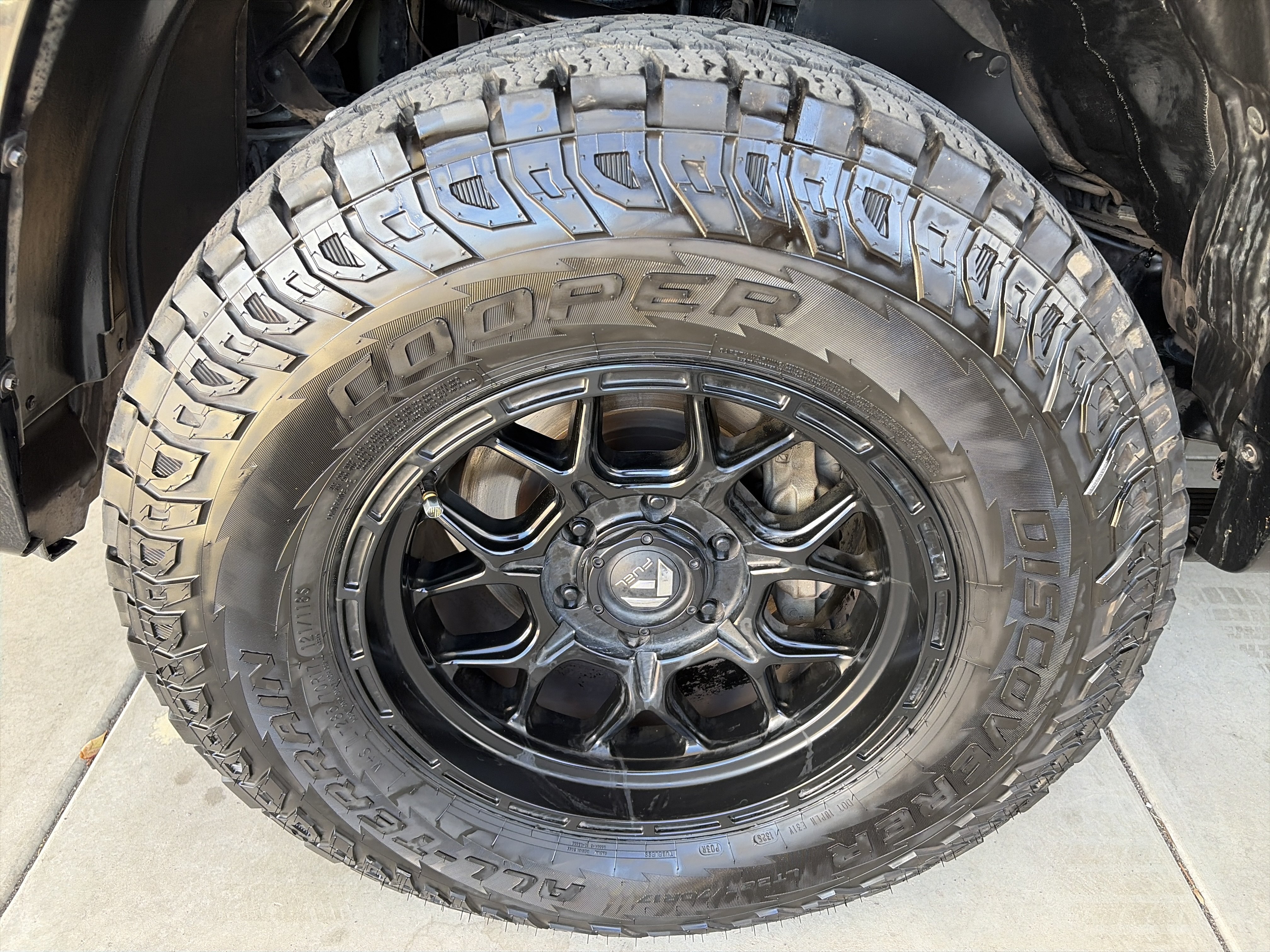 Used 2019 Toyota 4Runner Limited AWD/4WD image 8