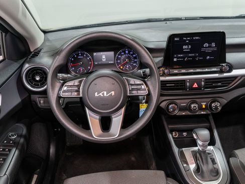 Used 2024 Kia Forte LXS image 11