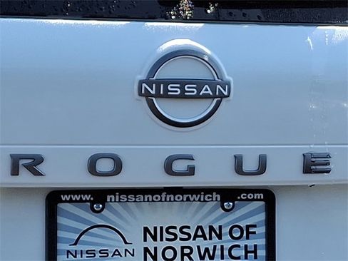 New 2026 Nissan Rogue SV w/ SV Premium Package image 12