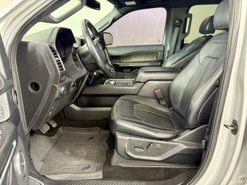 Used 2019 Ford Expedition Limited image 14