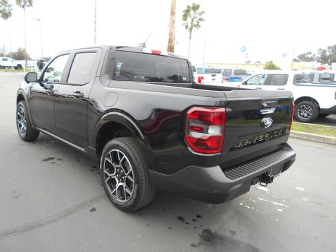 New 2026 Ford Maverick Lariat w/ 4K Tow Package image 3