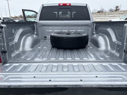 Used 2024 RAM 2500 Tradesman w/ Chrome Appearance Group image 28