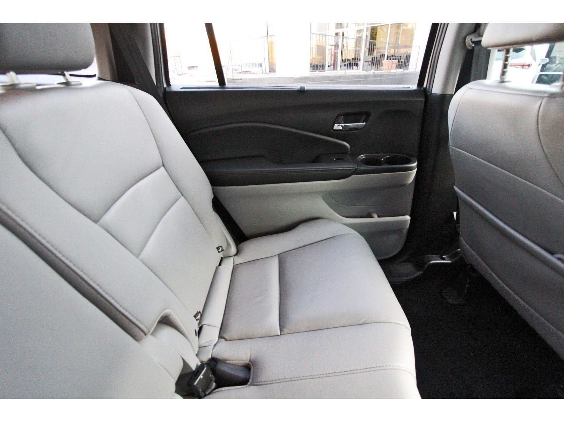 Used 2021 Honda Pilot Special Edition image 15