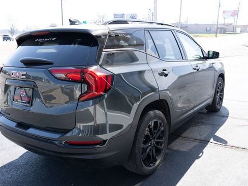 Used 2021 GMC Terrain SLT w/ Elevation Edition image 6