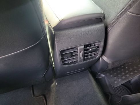 Used 2023 Toyota Corolla Cross XLE AWD/4WD image 14