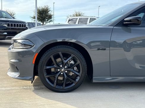 Used 2023 Dodge Charger R/T w/ Plus Group RWD image 5
