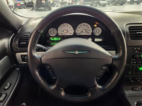 Used 2005 Ford Thunderbird image 26