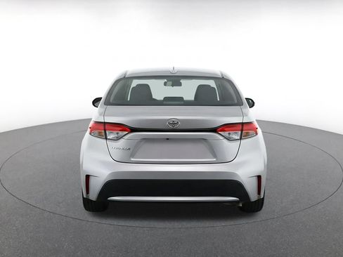 Used 2025 Toyota Corolla LE FWD image 8