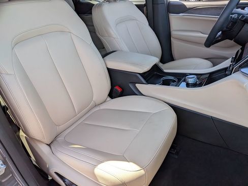 Used 2025 Jeep Grand Cherokee L Limited RWD image 31