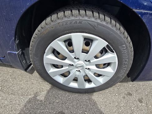 Used 2017 Nissan Sentra S FWD image 9