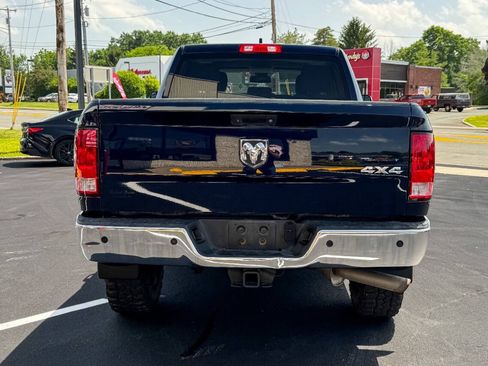 Used 2017 RAM 3500 Tradesman w/ Chrome Appearance Group AWD/4WD image 5