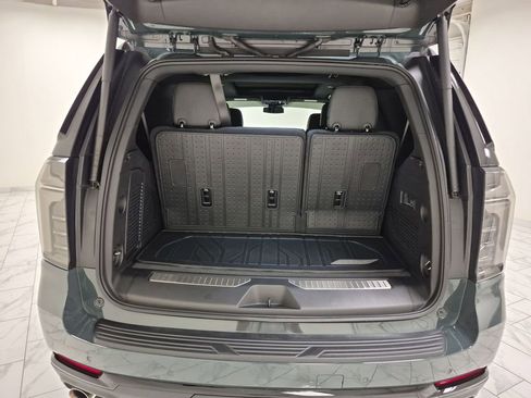 Used 2026 Chevrolet Tahoe Z71 w/ Comfort Package image 27