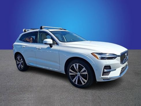 Used 2023 Volvo XC60 B6 Ultimate image 3