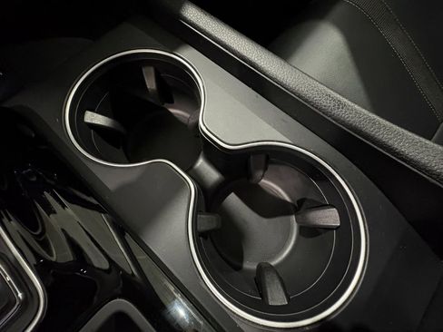 Used 2025 Honda Pilot EX-L image 27