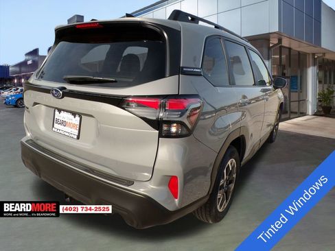 Used 2025 Subaru Forester Premium image 9