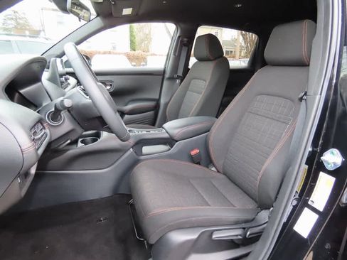 Used 2024 Honda HR-V Sport image 13