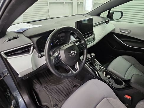 Used 2023 Toyota Corolla SE w/ SE Premium Package FWD image 12