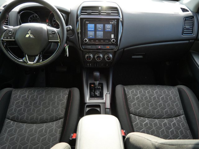 Used 2024 Mitsubishi Outlander Sport LE AWD/4WD image 12