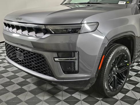 New 2026 Jeep Grand Wagoneer Limited image 11