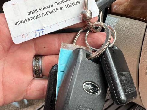 Used 2008 Subaru Outback 2.5i Limited AWD/4WD image 43