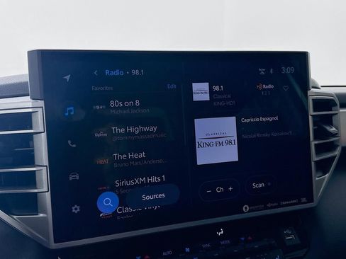 Used 2022 Toyota Tundra Limited image 42