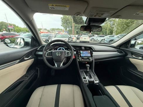 Used 2016 Honda Civic EX image 2