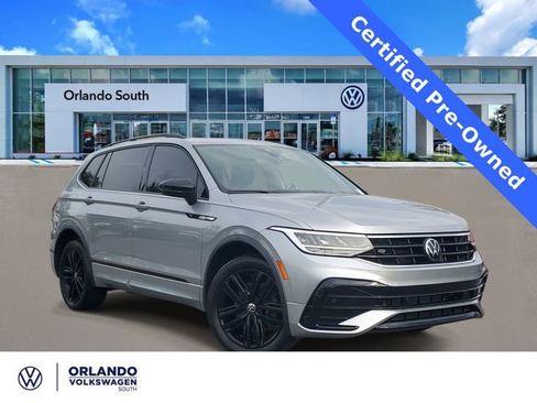 Used 2022 Volkswagen Tiguan SE R-Line FWD image 1