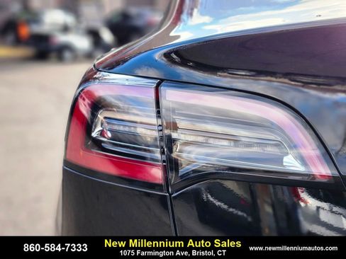 Used 2023 Tesla Model 3 Long Range image 9