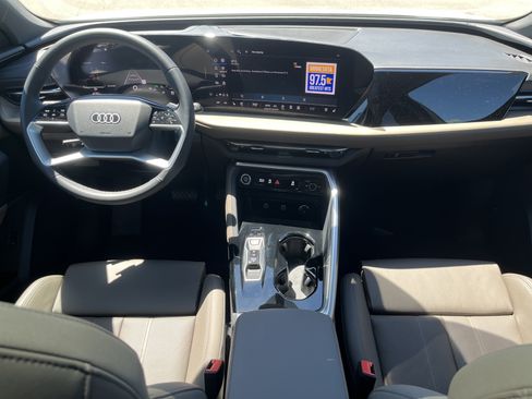 Certified 2025 Audi Q5 Premium w/ Premium Plus AWD/4WD image 26