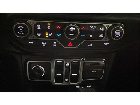 Used 2022 Jeep Wrangler Unlimited Sport AWD/4WD image 13