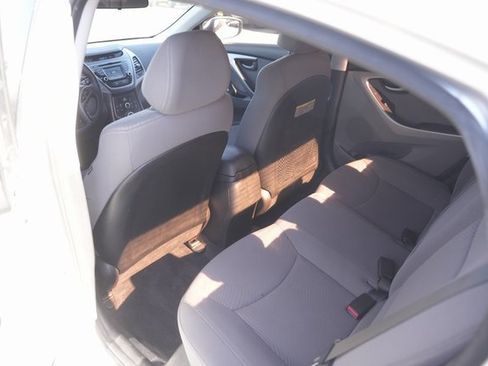 Used 2015 Hyundai Elantra SE w/ Option Group 02 image 11