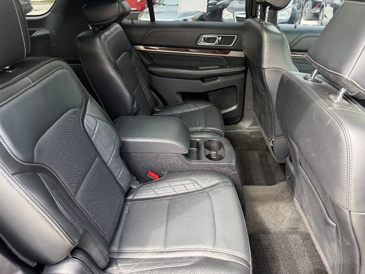 Used 2017 Ford Explorer Platinum AWD/4WD image 12