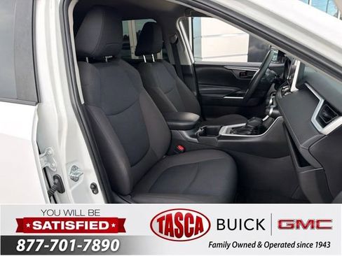 Used 2023 Toyota RAV4 LE FWD image 23