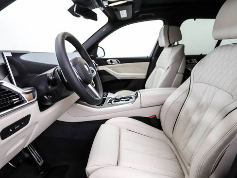 New 2026 BMW X5 xDrive40i w/ M Sport Package image 11