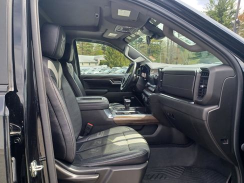 Used 2022 Chevrolet Silverado 1500 RST AWD/4WD image 21