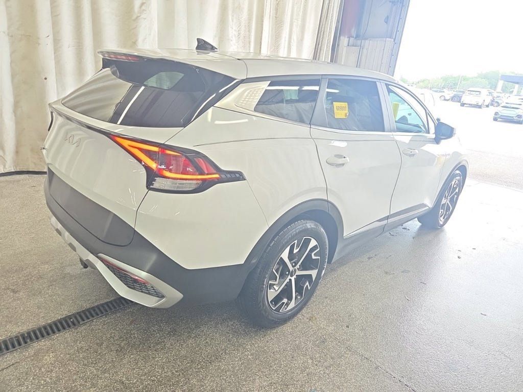 Used 2023 Kia Sportage EX FWD image 10