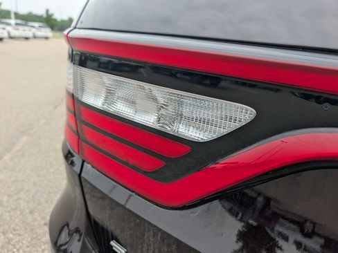 Used 2024 Dodge Durango GT AWD/4WD image 17