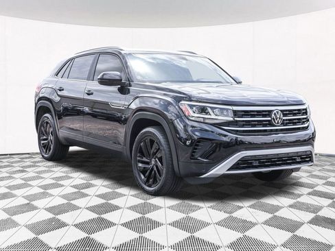 Used 2023 Volkswagen Atlas Cross Sport SE w/ Panoramic Sunroof Package AWD/4WD image 11