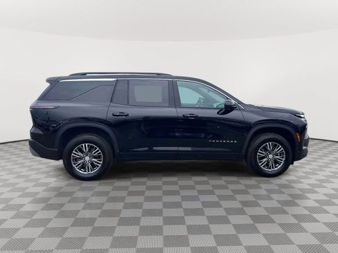 Used 2026 Chevrolet Traverse LT w/ Driver Confidence Package AWD/4WD image 4