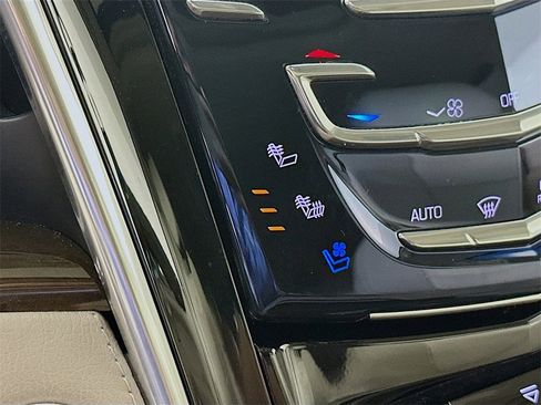 Used 2019 Cadillac Escalade Luxury image 20