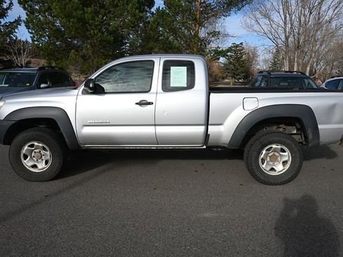 Used 2012 Toyota Tacoma 4x4 Access Cab image 4