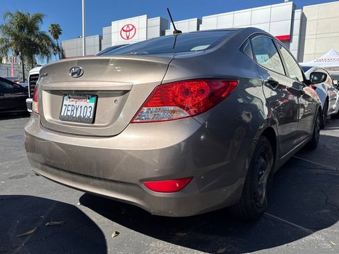 Used 2014 Hyundai Accent GLS image 3