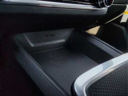 New 2025 Chevrolet Equinox LT image 19