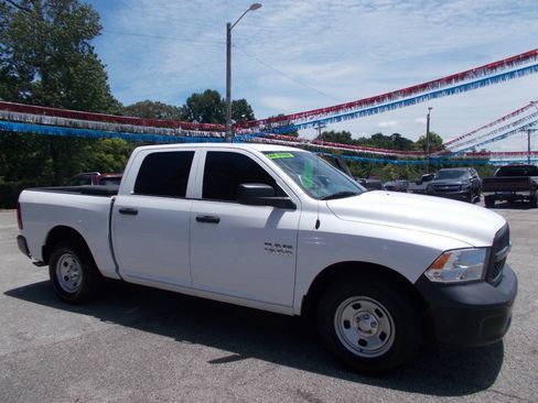 Used 2018 RAM 1500 Tradesman w/ Popular Equipment Group RWD image 18