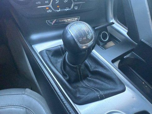 Used 2018 Chevrolet Corvette Stingray Coupe w/ 1LT image 20
