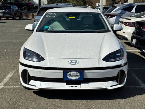 Used 2023 Hyundai Ioniq 6 SEL RWD image 3