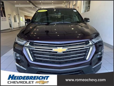 Used 2023 Chevrolet Traverse LT FWD image 39