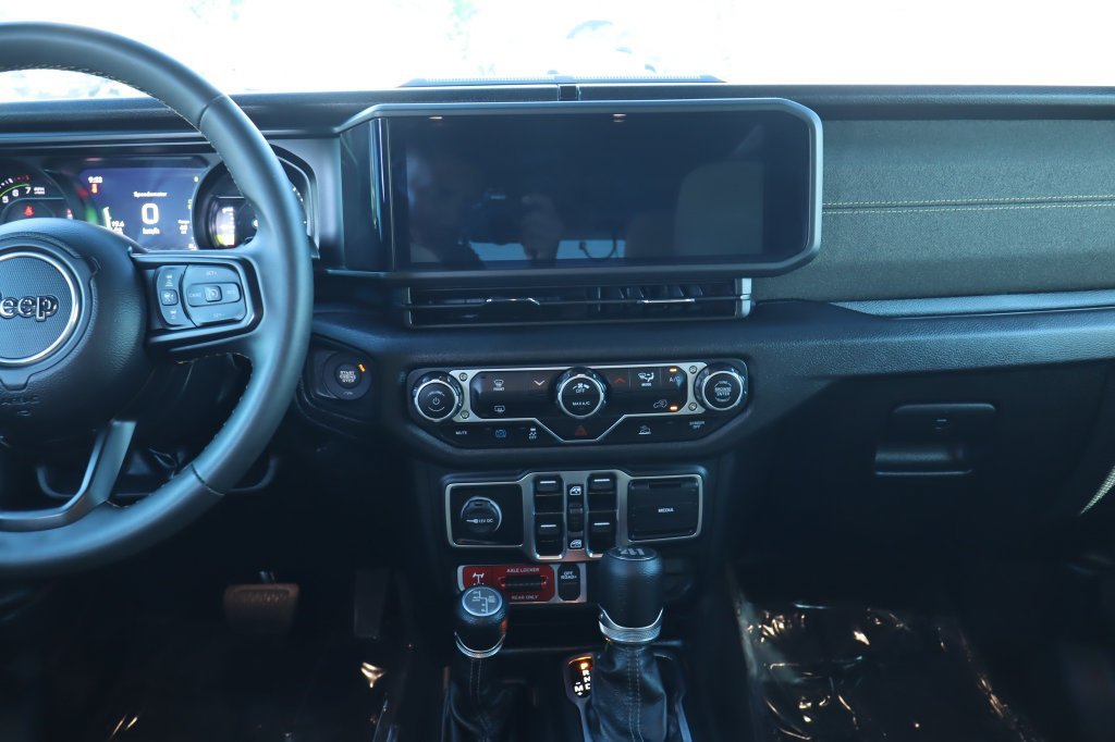 Used 2025 Jeep Wrangler Unlimited Sport S 4xe AWD/4WD image 28