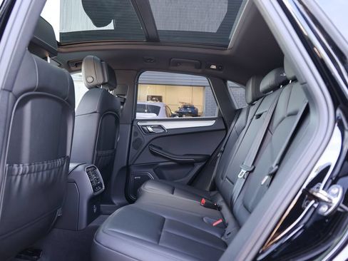 New 2026 Porsche Macan AWD/4WD image 29